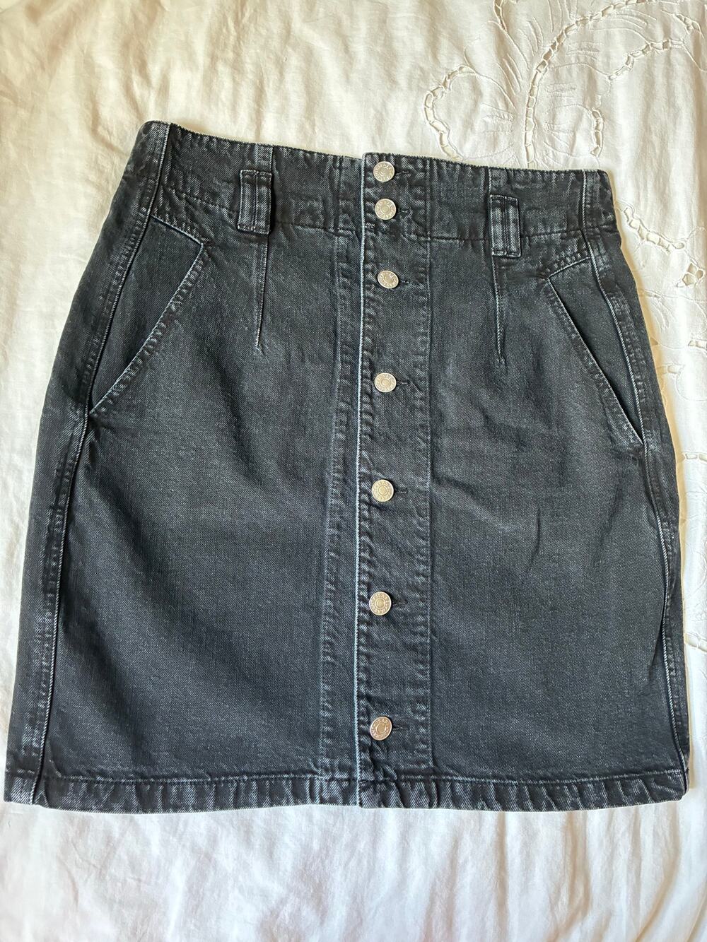 Tloan Buttoned Denim Skirt